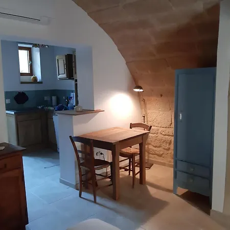 A Fleur De Rue, Calme, Proximité Et Fraîcheur Apartamento *