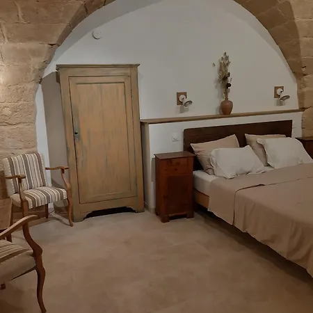 A Fleur De Rue, Calme, Proximité Et Fraîcheur Apartamento