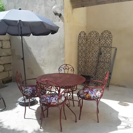 A Fleur De Rue Climatise Centre Uzès