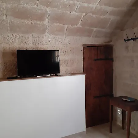 شقة A Fleur De Rue Climatise Centre