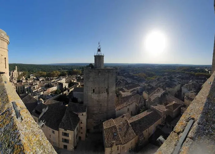 A Fleur De Rue Climatise Centre Uzès